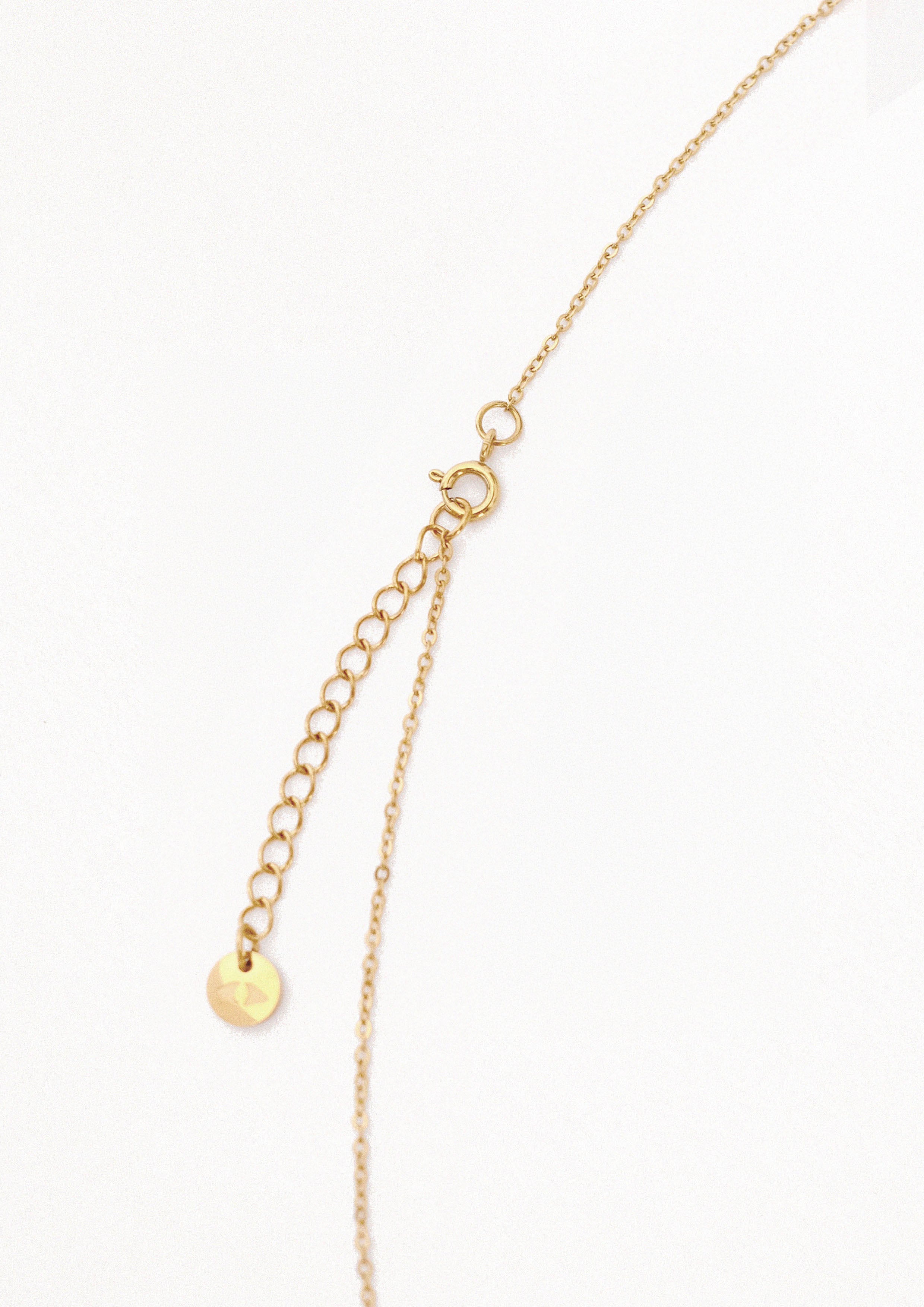 COLLIER OR